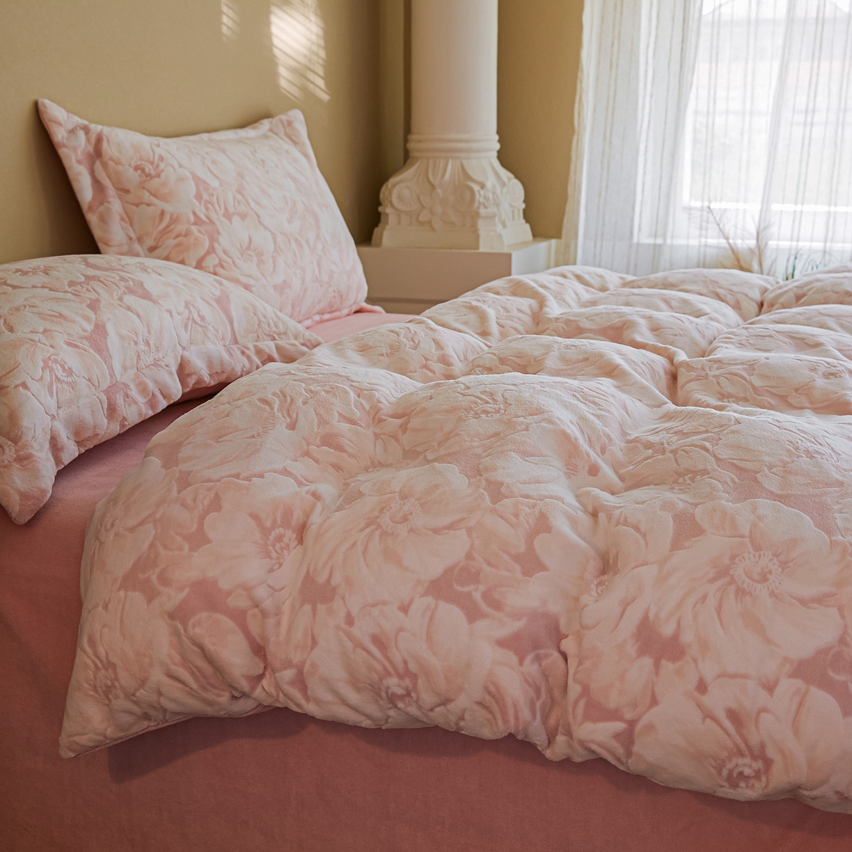 91家纺网 家纺一手货源 找家纺 菡宝 【主推第三批 带质检报告】A类全消光230g雕花绒牛奶绒四件套支持定制定做尺寸 繁花倾心