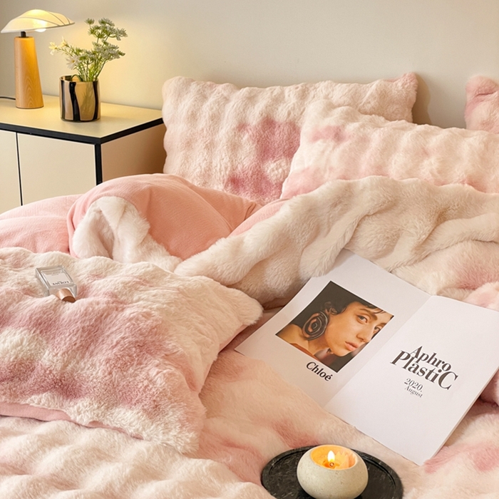 91家纺网 家纺一手货源 找家纺 （总）星座家纺 2025新款大泡泡兔兔绒四件套-场景1