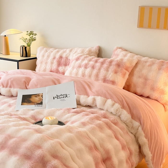 91家纺网 家纺一手货源 找家纺 （总）星座家纺 2025新款大泡泡兔兔绒四件套-场景1