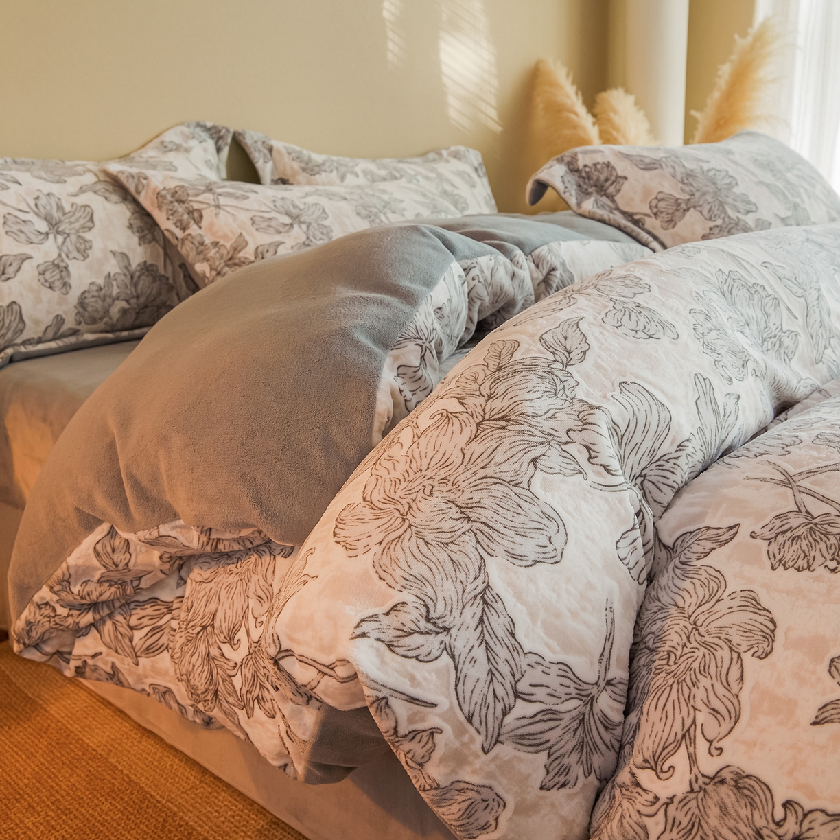 91家纺网 家纺一手货源 找家纺 菡宝 【主推第三批 带质检报告】A类全消光230g雕花绒牛奶绒四件套支持定制定做尺寸 繁花曦月