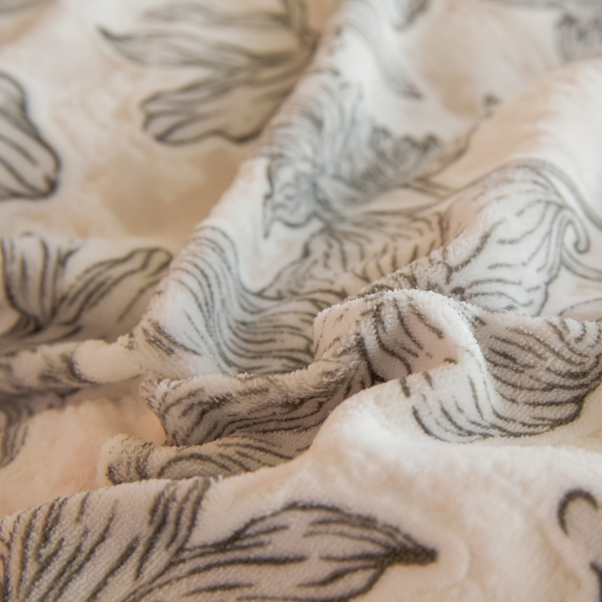 91家纺网 家纺一手货源 找家纺 菡宝 【主推第三批 带质检报告】A类全消光230g雕花绒牛奶绒四件套支持定制定做尺寸 繁花曦月