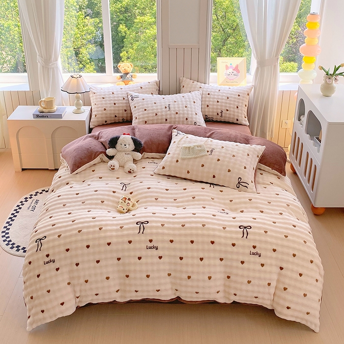 艾橙 2025新款泡泡牛奶绒加厚保暖印花四件套 爱心蝴蝶结-咖