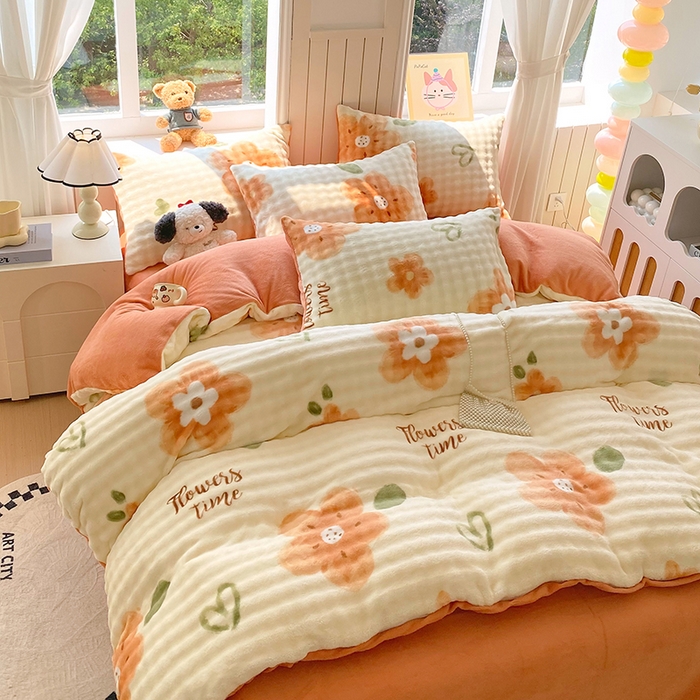 91家纺网 家纺一手货源 找家纺 艾橙 2025新款泡泡牛奶绒加厚保暖印花四件套 花样年华