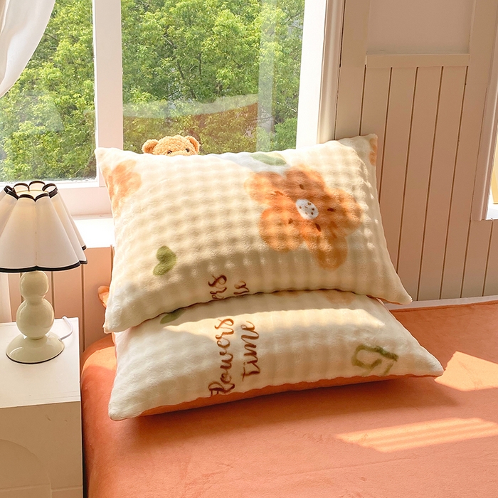 91家纺网 家纺一手货源 找家纺 艾橙 2025新款泡泡牛奶绒加厚保暖印花四件套 花样年华