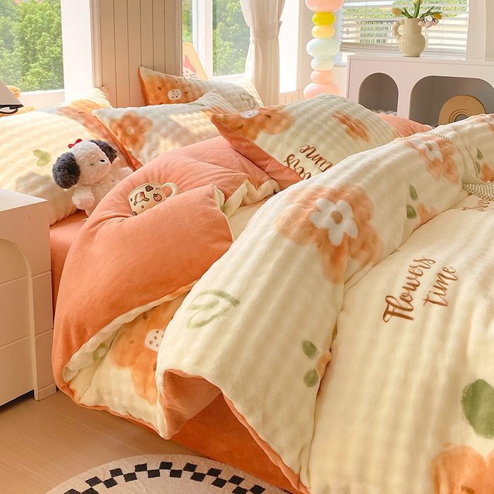 91家纺网 家纺一手货源 找家纺 艾橙 2025新款泡泡牛奶绒加厚保暖印花四件套 花样年华