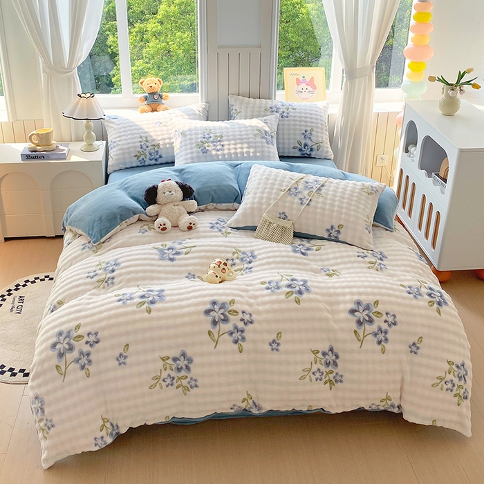 91家纺网 家纺一手货源 找家纺 艾橙 2025新款泡泡牛奶绒加厚保暖印花四件套 花吟