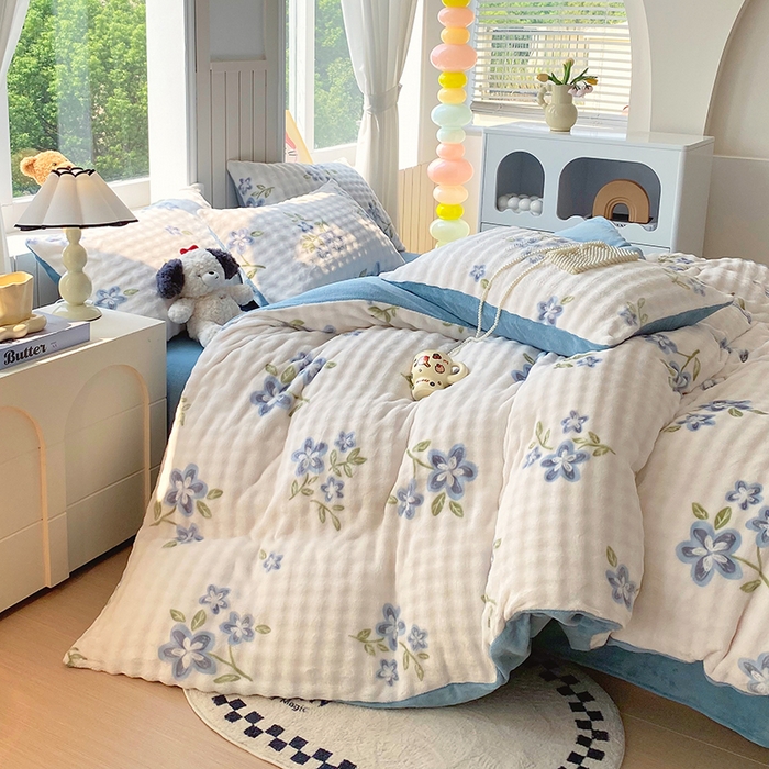 91家纺网 家纺一手货源 找家纺 艾橙 2025新款泡泡牛奶绒加厚保暖印花四件套 花吟