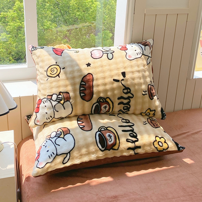 91家纺网 家纺一手货源 找家纺 艾橙 2025新款泡泡牛奶绒加厚保暖印花四件套 画笔卡通