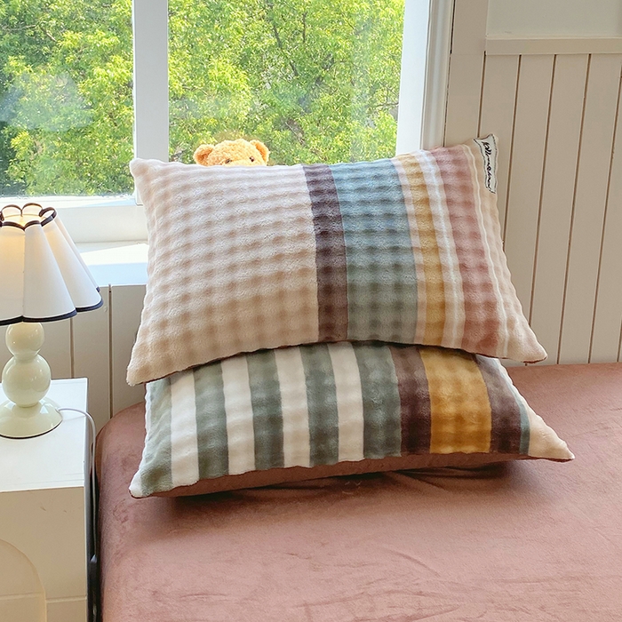 91家纺网 家纺一手货源 找家纺 艾橙 2025新款泡泡牛奶绒加厚保暖印花四件套 简条纹