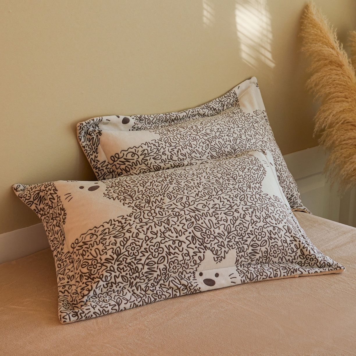 91家纺网 家纺一手货源 找家纺 菡宝 【主推第三批 带质检报告】A类全消光230g雕花绒牛奶绒四件套支持定制定做尺寸 萌趣小狗