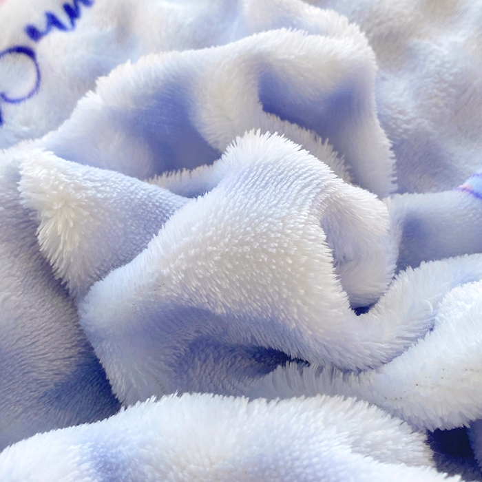 91家纺网 家纺一手货源 找家纺 艾橙 2025新款泡泡牛奶绒加厚保暖印花四件套 五星兔兔