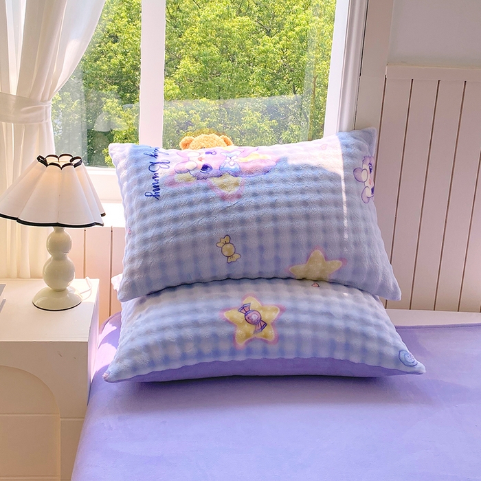 91家纺网 家纺一手货源 找家纺 艾橙 2025新款泡泡牛奶绒加厚保暖印花四件套 五星兔兔