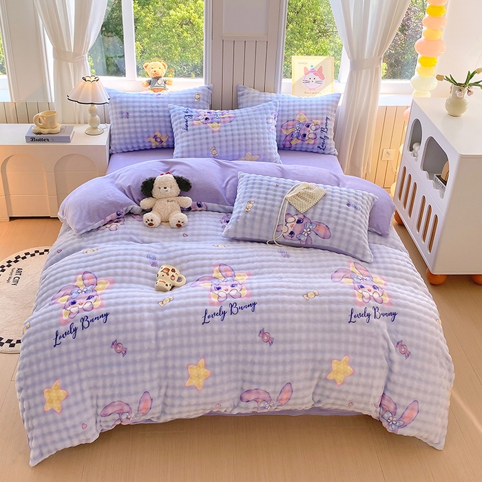 91家纺网 家纺一手货源 找家纺 艾橙 2025新款泡泡牛奶绒加厚保暖印花四件套 五星兔兔