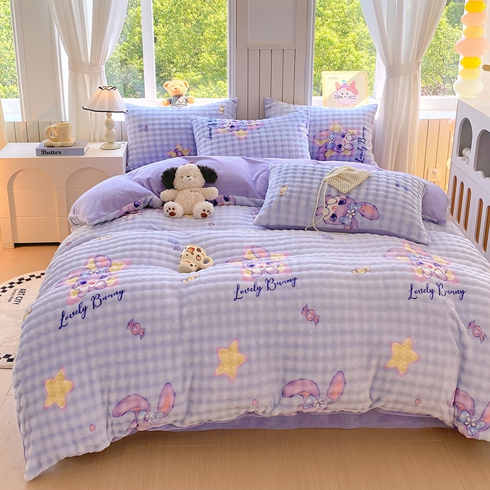 91家纺网 家纺一手货源 找家纺 艾橙 2025新款泡泡牛奶绒加厚保暖印花四件套 五星兔兔