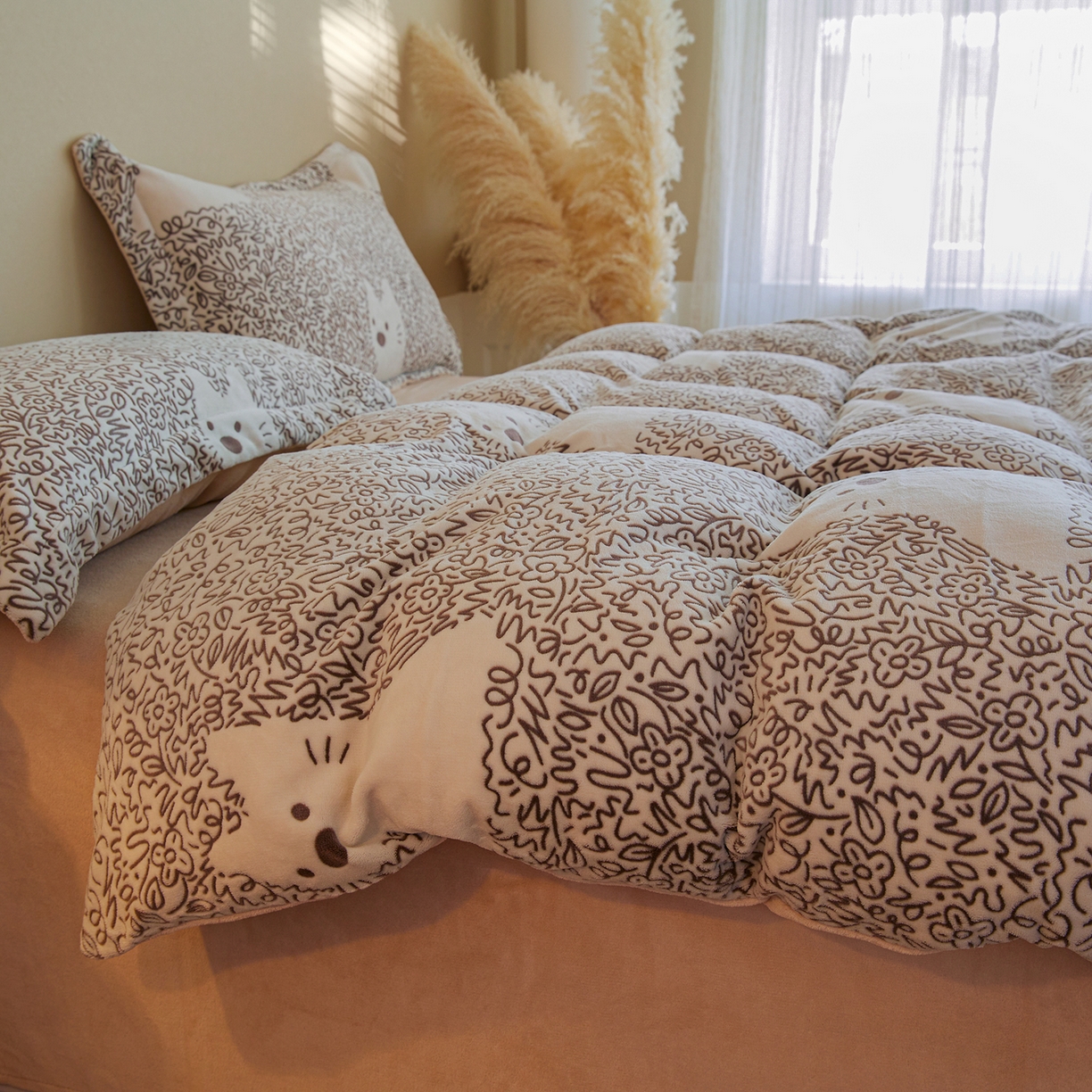 91家纺网 家纺一手货源 找家纺 菡宝 【主推第三批 带质检报告】A类全消光230g雕花绒牛奶绒四件套支持定制定做尺寸 萌趣小狗