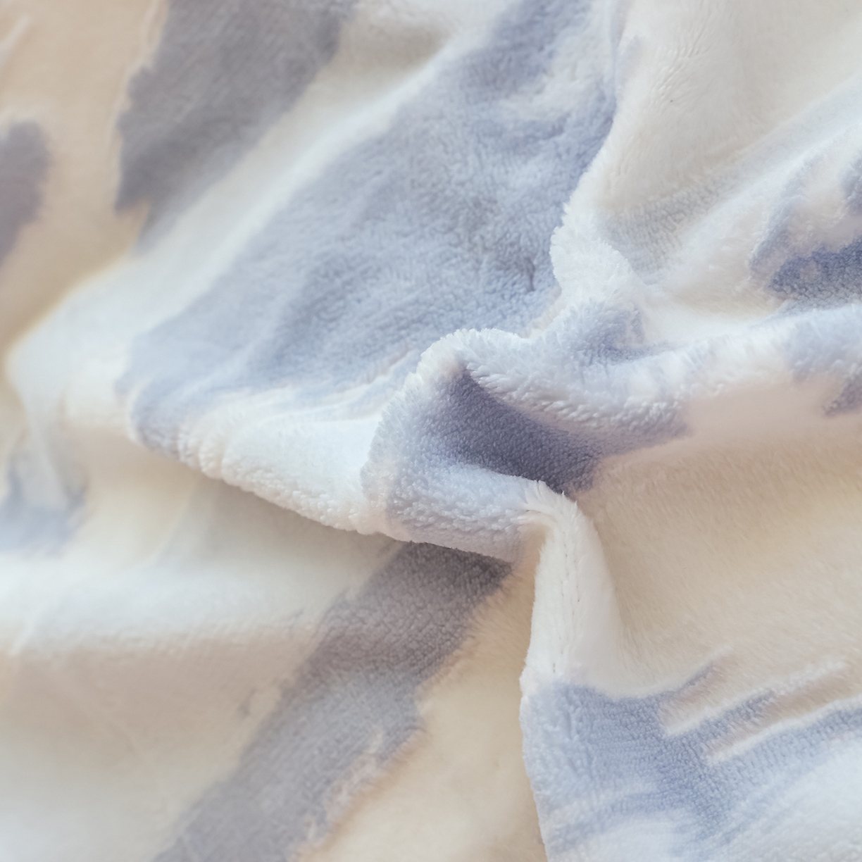 91家纺网 家纺一手货源 找家纺 菡宝 【主推第三批 带质检报告】A类全消光230g雕花绒牛奶绒四件套支持定制定做尺寸 奇想