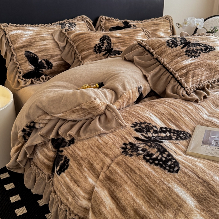 91家纺网 家纺一手货源 找家纺 米莱家纺 2025新款兔毛绒法式花边四件套 梦蝶