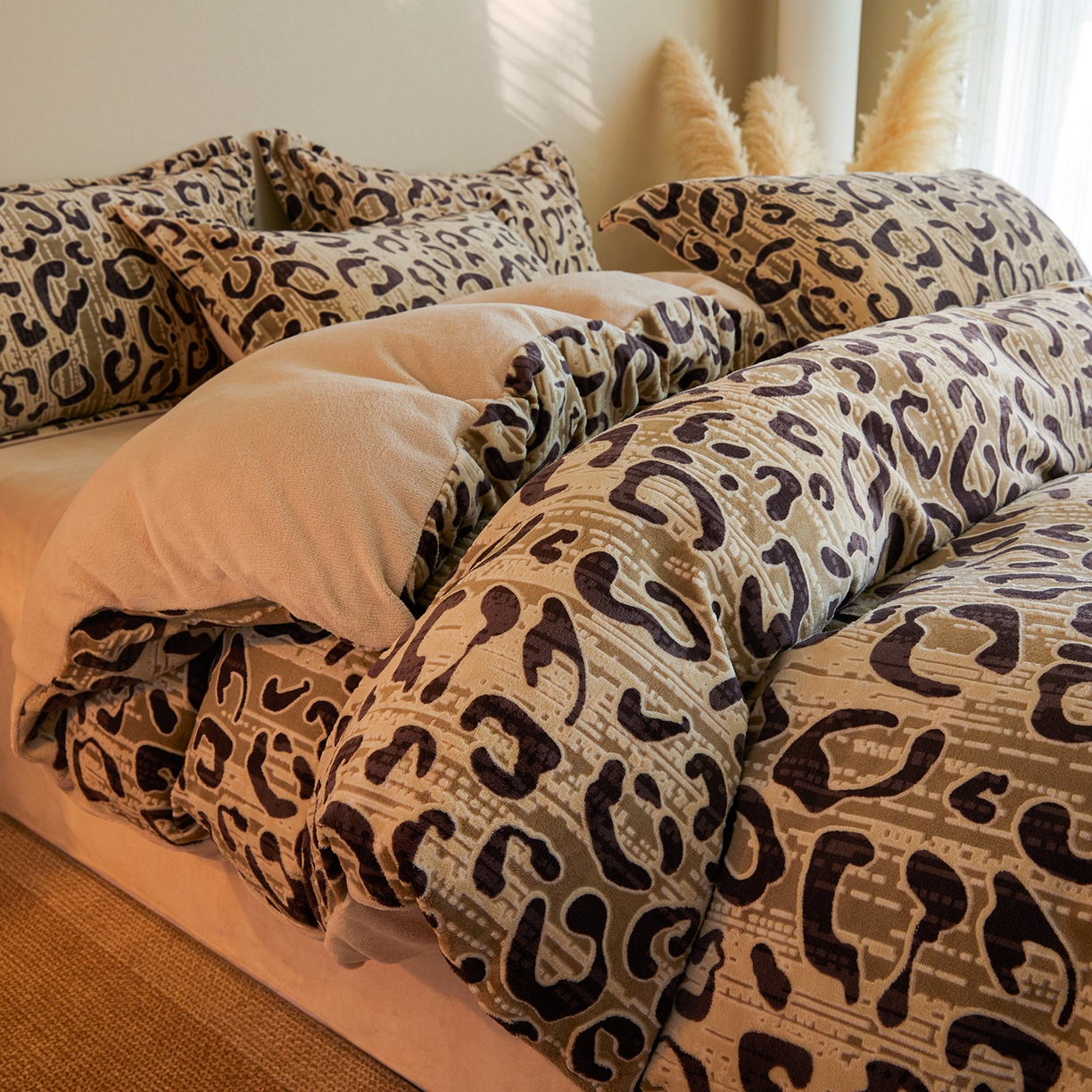 91家纺网 家纺一手货源 找家纺 菡宝 【主推第三批 带质检报告】A类全消光230g雕花绒牛奶绒四件套支持定制定做尺寸 维密