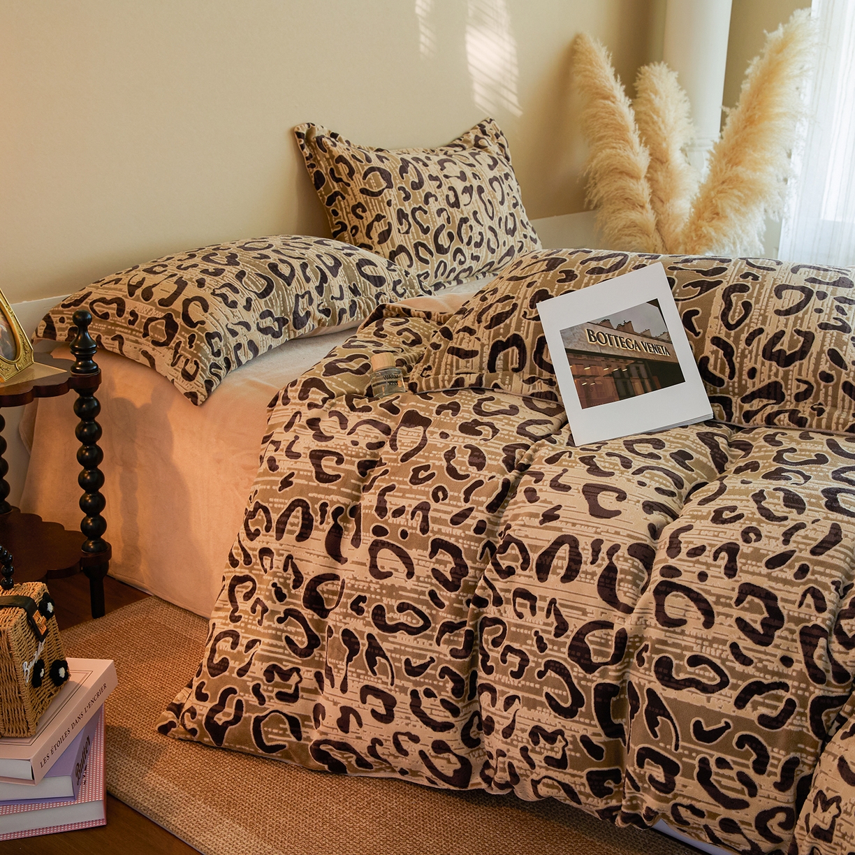 91家纺网 家纺一手货源 找家纺 菡宝 【主推第三批 带质检报告】A类全消光230g雕花绒牛奶绒四件套支持定制定做尺寸 维密