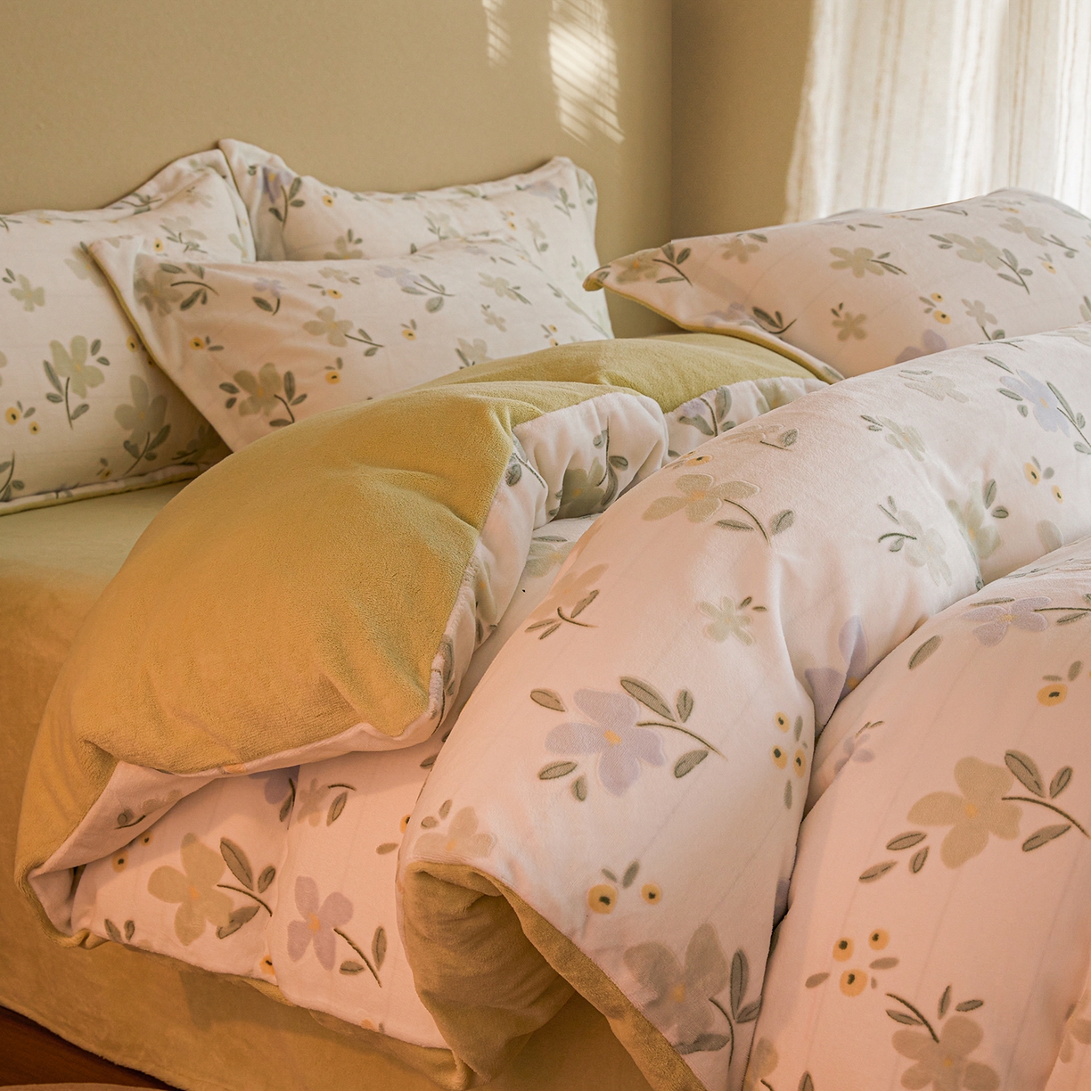 91家纺网 家纺一手货源 找家纺 菡宝 【主推第三批 带质检报告】A类全消光230g雕花绒牛奶绒四件套支持定制定做尺寸 邂逅