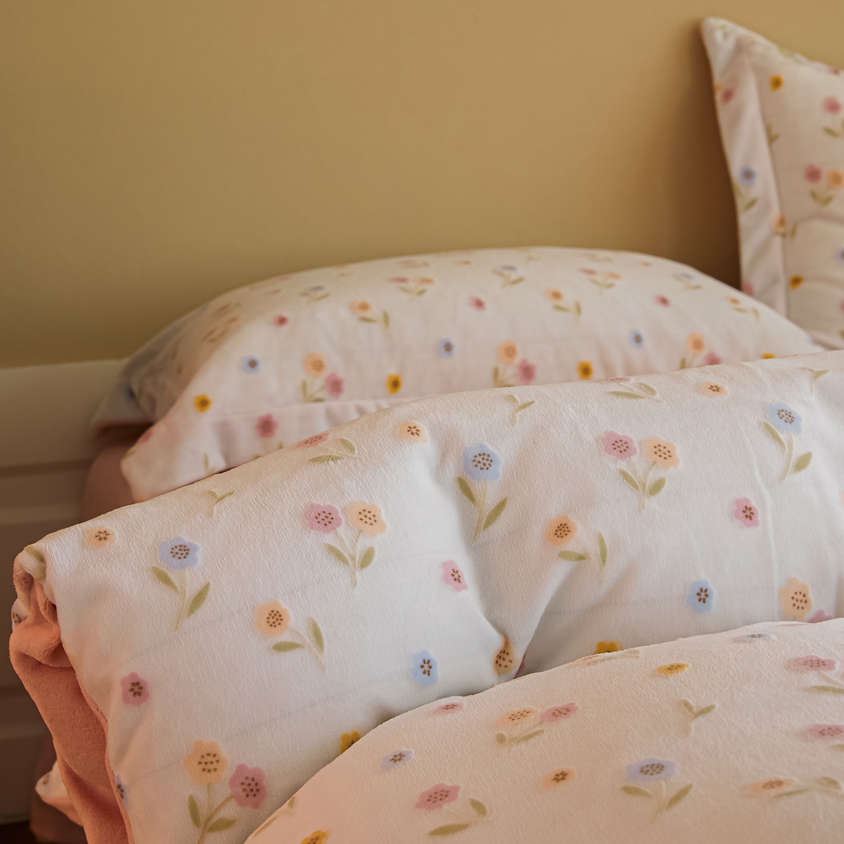 91家纺网 家纺一手货源 找家纺 菡宝 【主推第三批 带质检报告】A类全消光230g雕花绒牛奶绒四件套支持定制定做尺寸 悠然