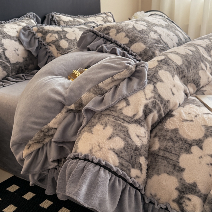 米莱家纺 2025新款兔毛绒法式花边四件套 布拉格