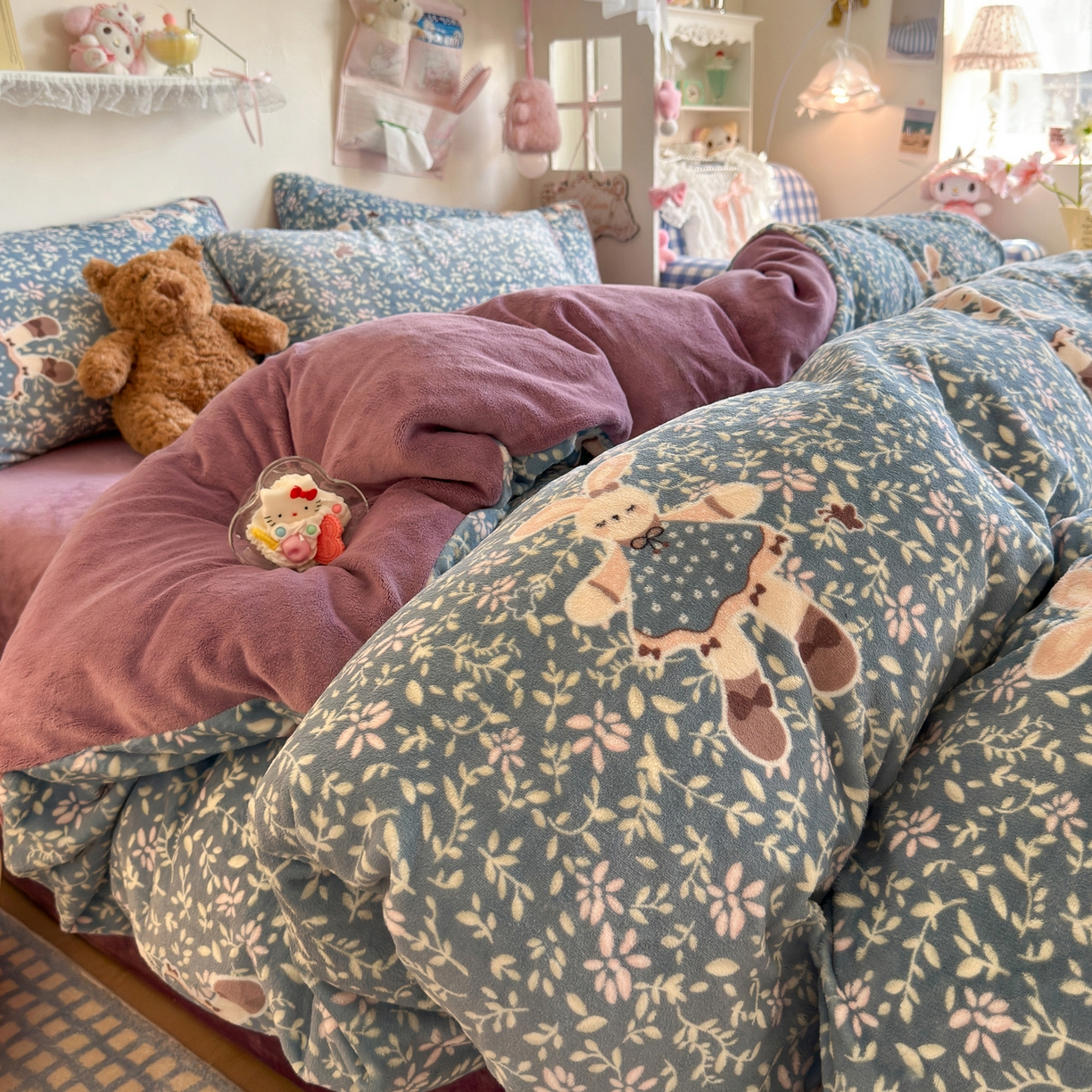 91家纺网 家纺一手货源 找家纺 （总）初念 2025新款敲可爱的奶呼呼云感双层纱简约四件套系列超级治愈~