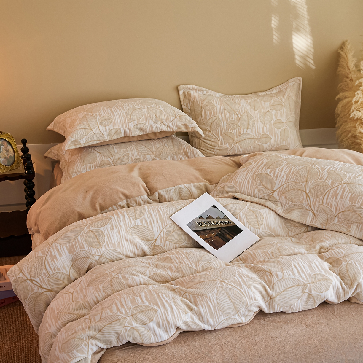 91家纺网 家纺一手货源 找家纺 菡宝 【主推第三批 带质检报告】A类全消光230g雕花绒牛奶绒四件套支持定制定做尺寸 仲夏晨歌