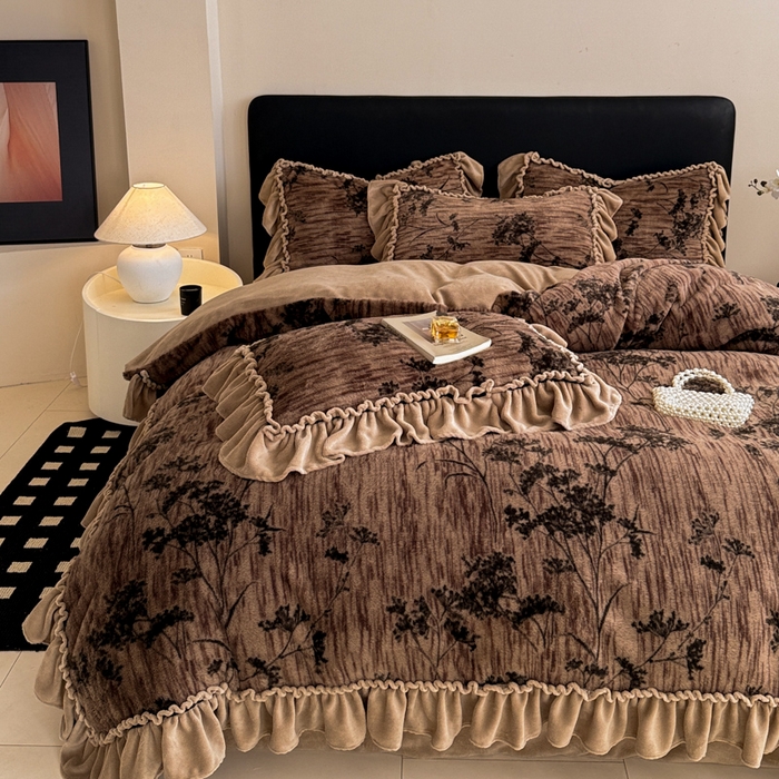 91家纺网 家纺一手货源 找家纺 米莱家纺 2025新款兔毛绒法式花边四件套 春野