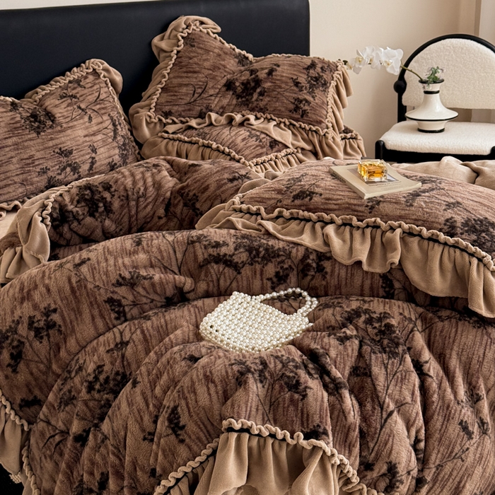 91家纺网 家纺一手货源 找家纺 米莱家纺 2025新款兔毛绒法式花边四件套 春野