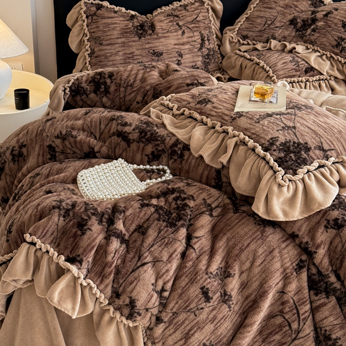 91家纺网 家纺一手货源 找家纺 米莱家纺 2025新款兔毛绒法式花边四件套 春野