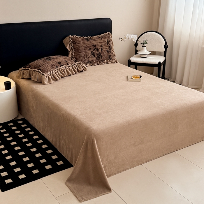 91家纺网 家纺一手货源 找家纺 米莱家纺 2025新款兔毛绒法式花边四件套 春野