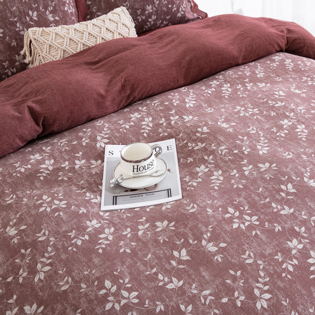 91家纺网 家纺一手货源 找家纺 鲁爱家纺供货 2025新款全棉色织提花（花边镂空款）四件套 甜梦-豆沙