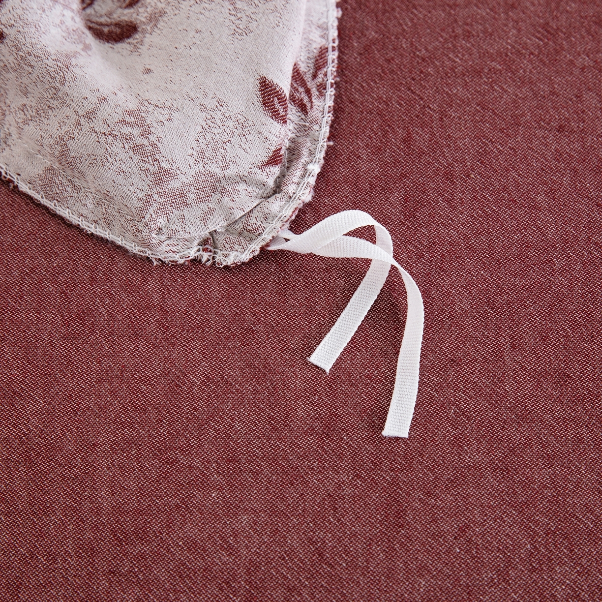 91家纺网 家纺一手货源 找家纺 鲁爱家纺供货 2025新款全棉色织提花（花边镂空款）四件套 甜梦-豆沙