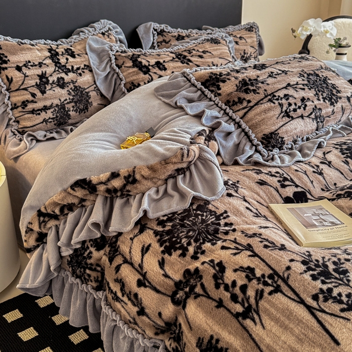 91家纺网 家纺一手货源 找家纺 米莱家纺 2025新款兔毛绒法式花边四件套 芳华