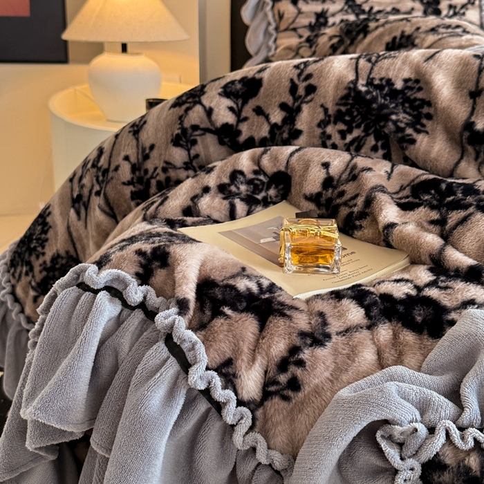 91家纺网 家纺一手货源 找家纺 米莱家纺 2025新款兔毛绒法式花边四件套 芳华