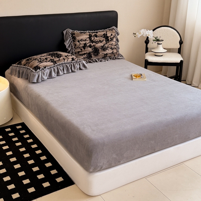 91家纺网 家纺一手货源 找家纺 米莱家纺 2025新款兔毛绒法式花边四件套 芳华