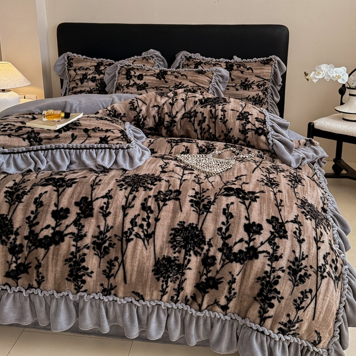 91家纺网 家纺一手货源 找家纺 米莱家纺 2025新款兔毛绒法式花边四件套 芳华