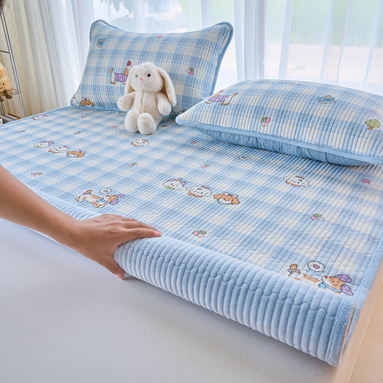 91家纺网 家纺一手货源 找家纺 （总）X猫先生 2025新款棉加绒床垫一面全棉一面牛奶绒床褥垫软床垫床盖四季通用