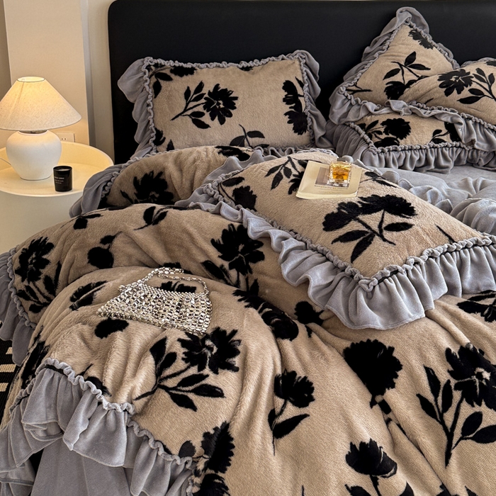 91家纺网 家纺一手货源 找家纺 米莱家纺 2025新款兔毛绒法式花边四件套 欧若拉