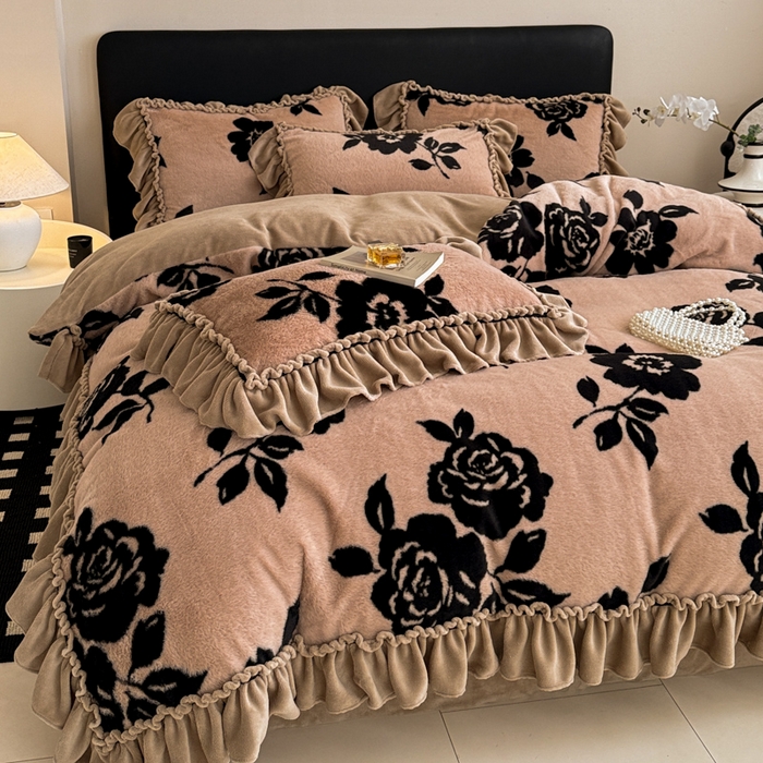 91家纺网 家纺一手货源 找家纺 米莱家纺 2025新款兔毛绒法式花边四件套 倾城