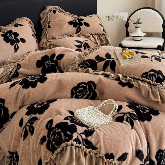 91家纺网 家纺一手货源 找家纺 米莱家纺 2025新款兔毛绒法式花边四件套 倾城