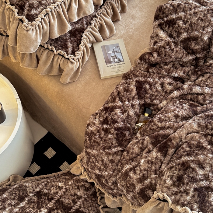 91家纺网 家纺一手货源 找家纺 米莱家纺 2025新款兔毛绒法式花边四件套 赛琳