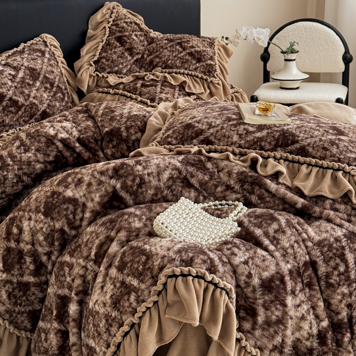 91家纺网 家纺一手货源 找家纺 米莱家纺 2025新款兔毛绒法式花边四件套 赛琳