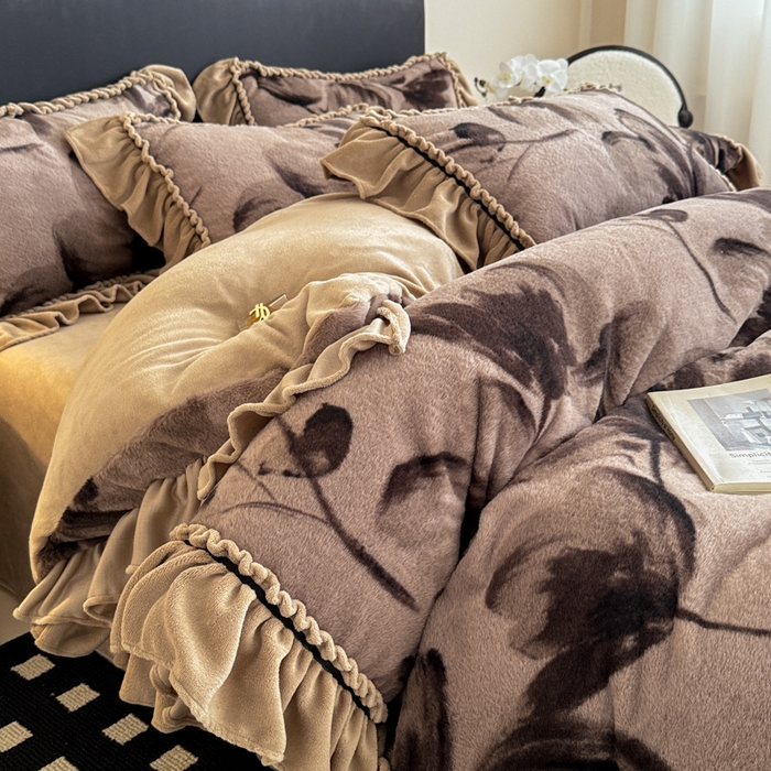 米莱家纺 2025新款兔毛绒法式花边四件套 山茶