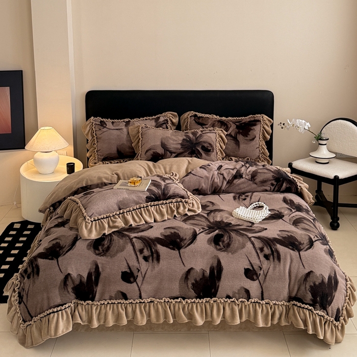 91家纺网 家纺一手货源 找家纺 米莱家纺 2025新款兔毛绒法式花边四件套 山茶