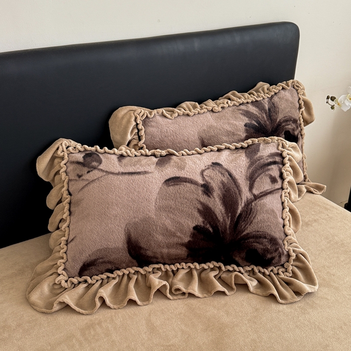 91家纺网 家纺一手货源 找家纺 米莱家纺 2025新款兔毛绒法式花边四件套 山茶