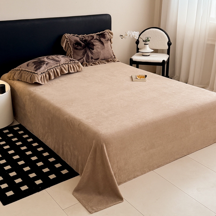 91家纺网 家纺一手货源 找家纺 米莱家纺 2025新款兔毛绒法式花边四件套 山茶