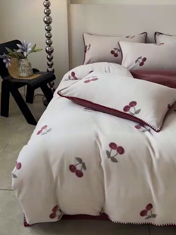 91家纺网 家纺一手货源 找家纺 （总）忆生活家纺 2025秋冬新品软糯缇肤绒印花贝壳边四件套