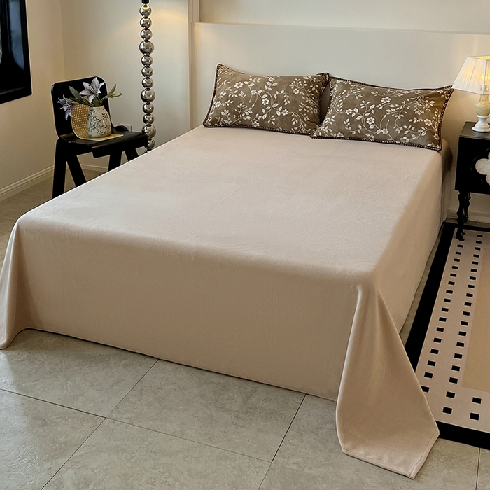 91家纺网 家纺一手货源 找家纺 忆生活家纺 2025秋冬新品软糯缇肤绒印花贝壳边四件套 南笙-咖